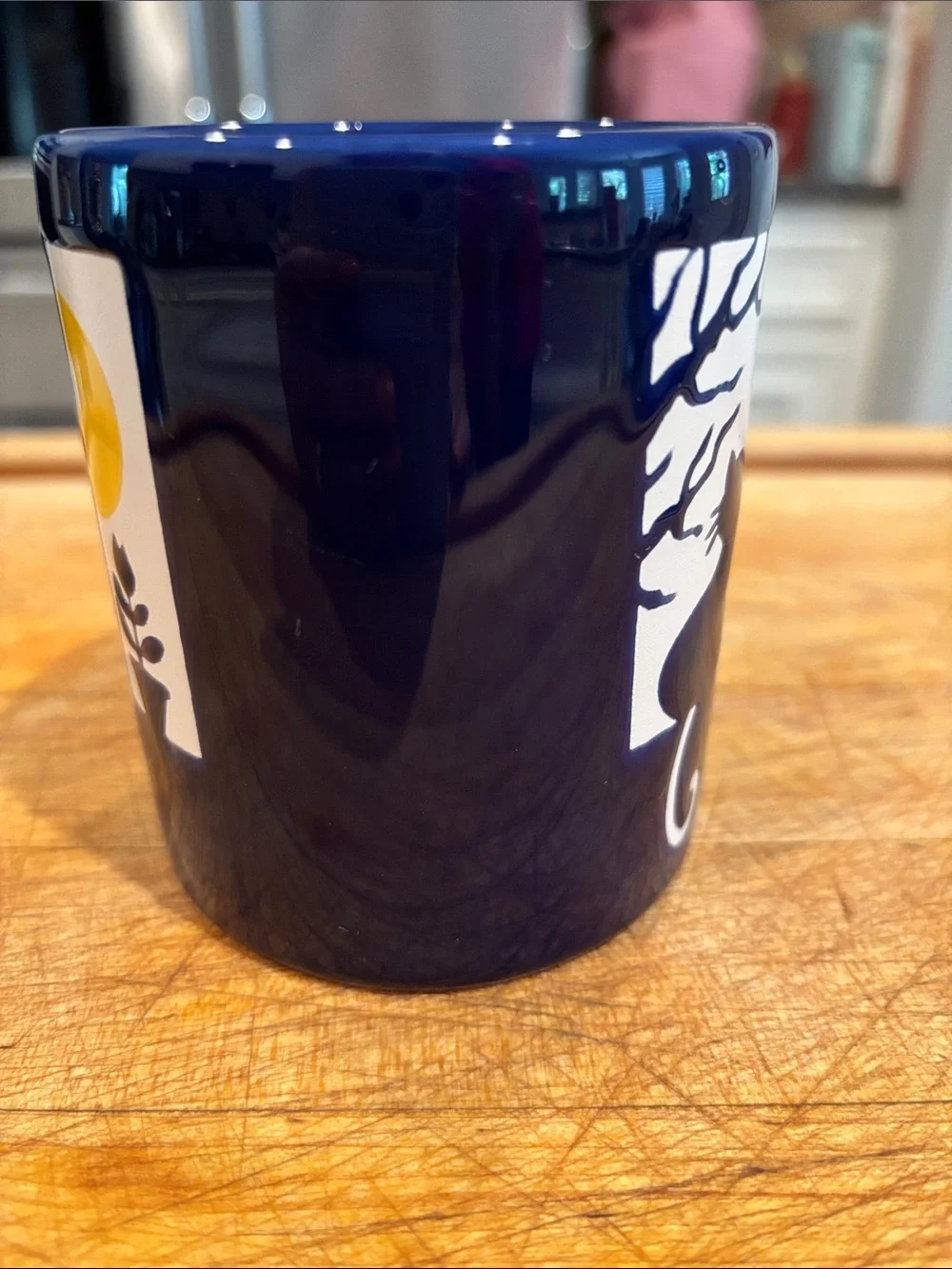 Waechtersbach from Spain Hand Painted 12 oz Mug -Navy Blue Cat sitting in Window